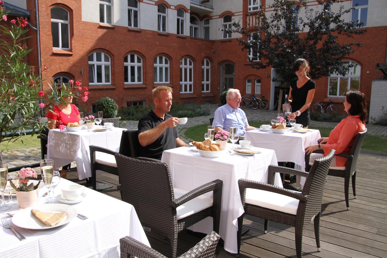 Hotel Am Molkenmarkt Бранденбург Экстерьер фото
